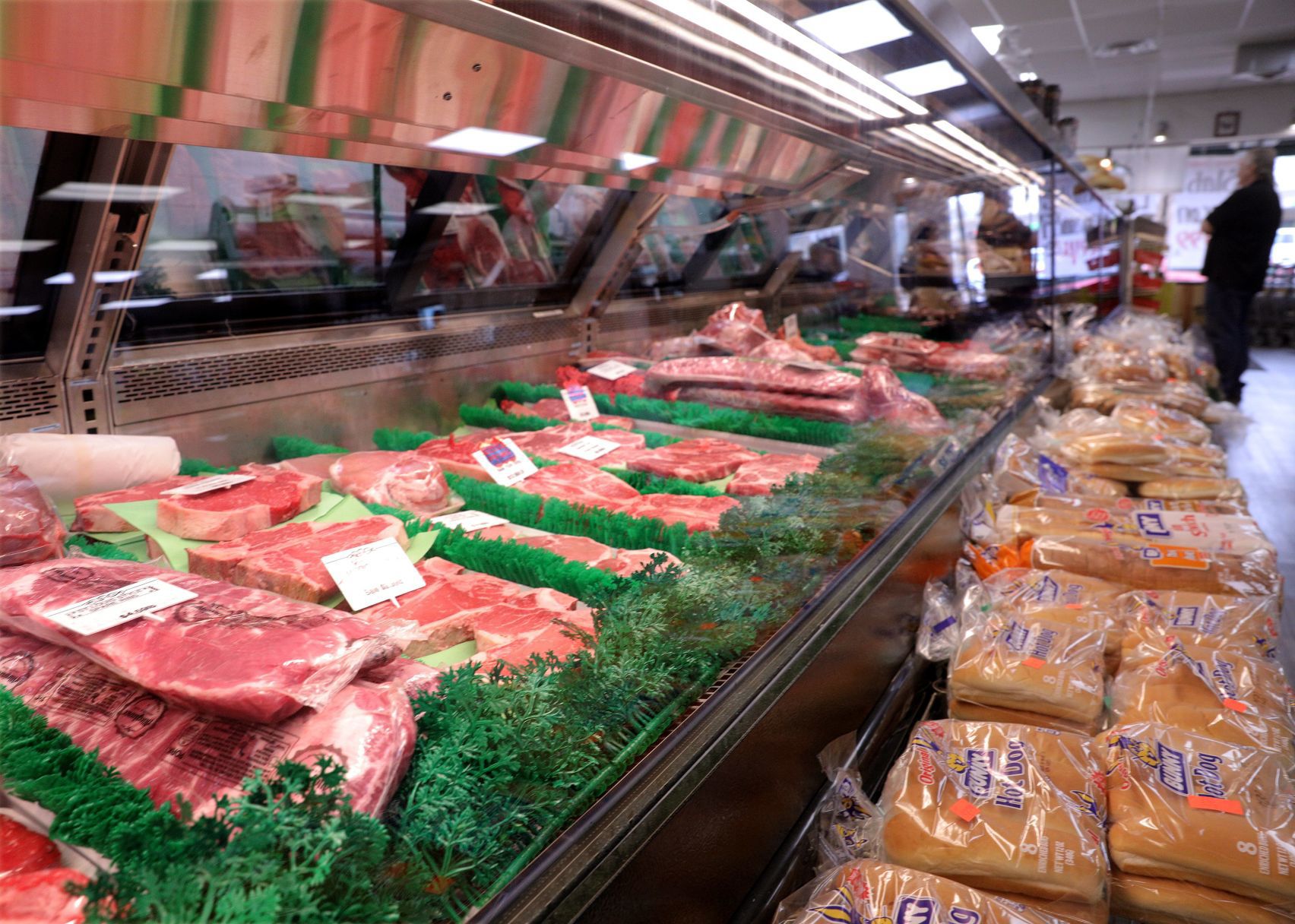Corner grocers thrive as coronavirus fears prompt hoarding